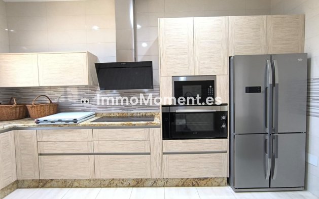 Bestaande woning - Vrijstaande villa - Pinoso - Pinoso Centro