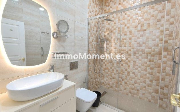 Bestaande woning - Vrijstaande villa - Pinoso - Pinoso Centro