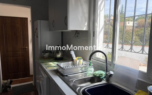 Resale - Townhouse - Estepona - Estepona Centro