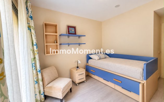 Revente - Appartement - Estepona  - Estepona Centro