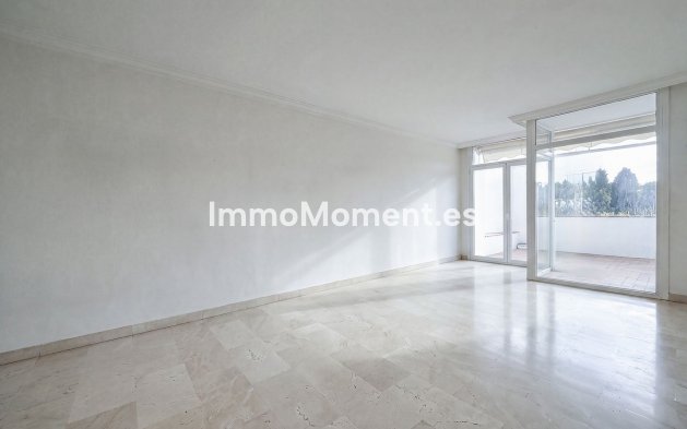 Resale - Apartment - Benahavís - La Quinta