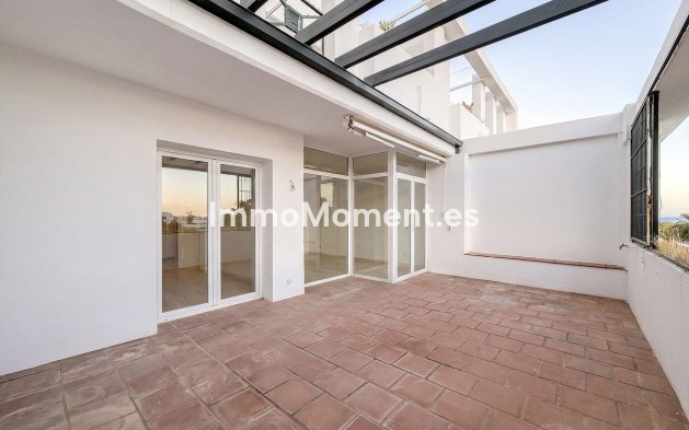 Resale - Apartment - Benahavís - La Quinta