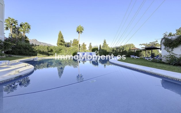Resale - Apartment - Benahavís - La Quinta