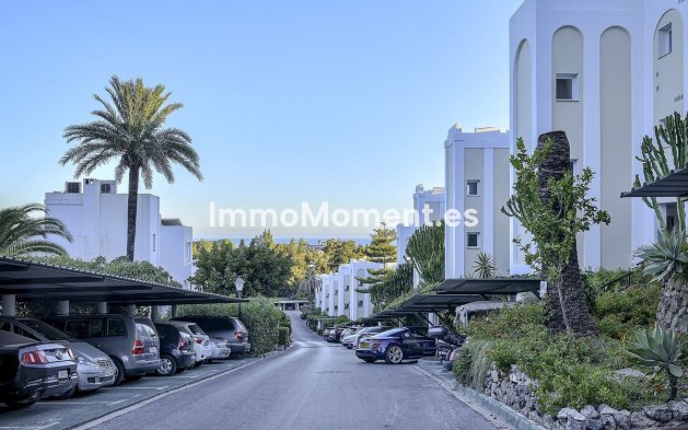Resale - Apartment - Benahavís - La Quinta