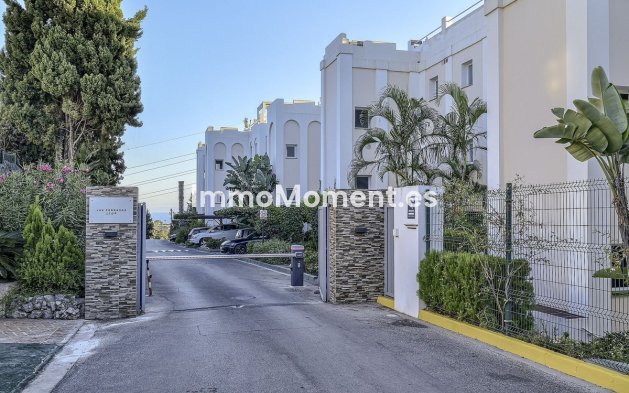 Resale - Apartment - Benahavís - La Quinta