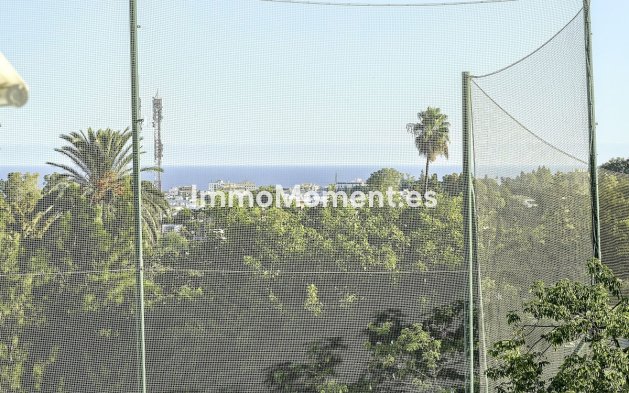 Resale - Apartment - Benahavís - La Quinta