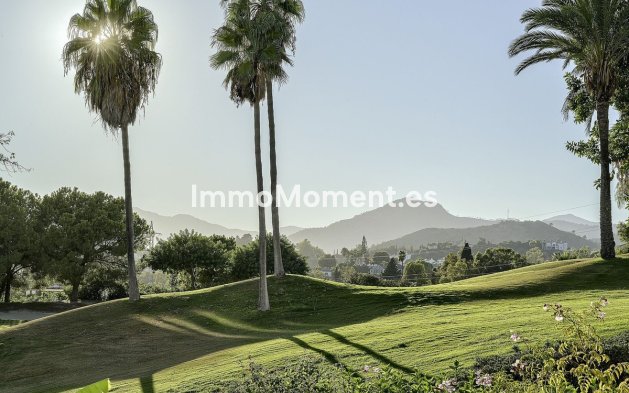 Resale - Apartment - Benahavís - La Quinta