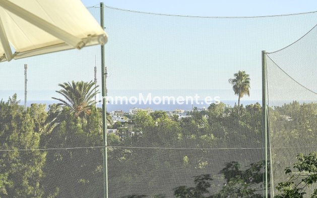 Resale - Apartment - Benahavís - La Quinta