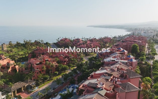 Resale - Apartment - Estepona - Estepona Centro