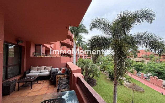 Resale - Apartment - Estepona - Estepona Centro