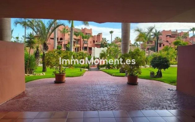 Resale - Apartment - Estepona - Estepona Centro