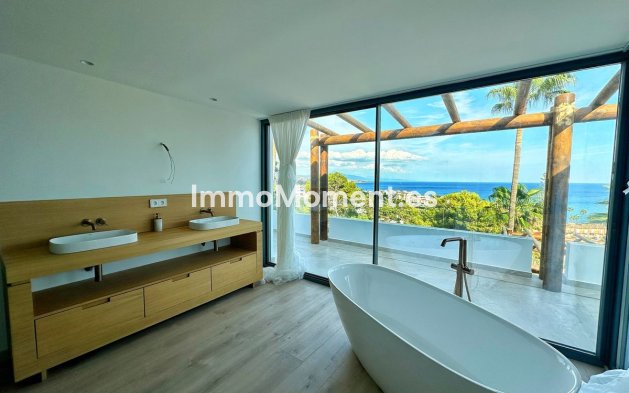 Wiederverkauf - Freistehende Villa - Estepona  - Estepona Centro