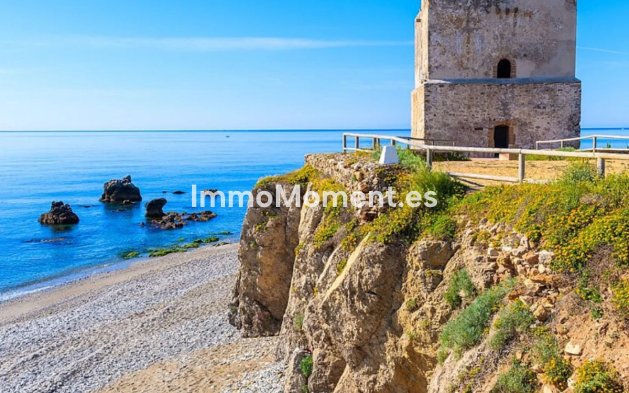 Wiederverkauf - Freistehende Villa - Estepona  - Estepona Centro