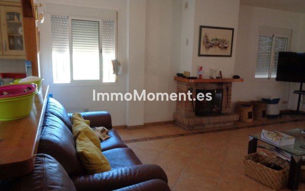 Resale - Country house - Inland  - Alhaurín de la Torre