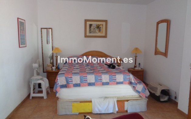 Resale - Country house - Inland  - Alhaurín de la Torre