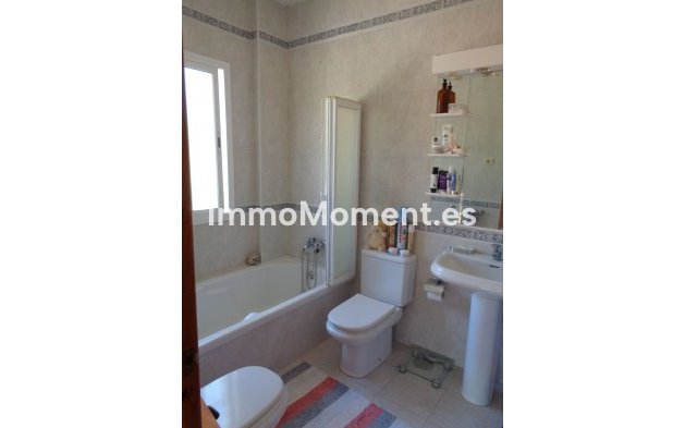 Resale - Country house - Inland  - Alhaurín de la Torre