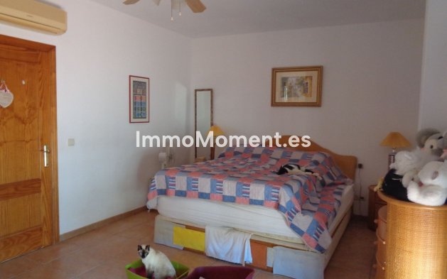 Resale - Country house - Inland  - Alhaurín de la Torre