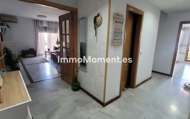 Resale - Apartment - Manilva
