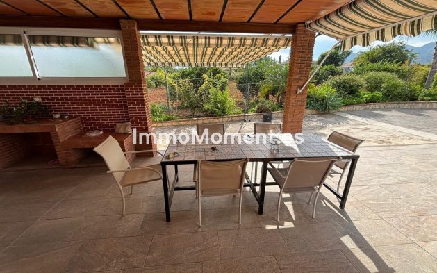 Bestaande woning - Vrijstaande villa - Binnenland  - Alhaurín de la Torre
