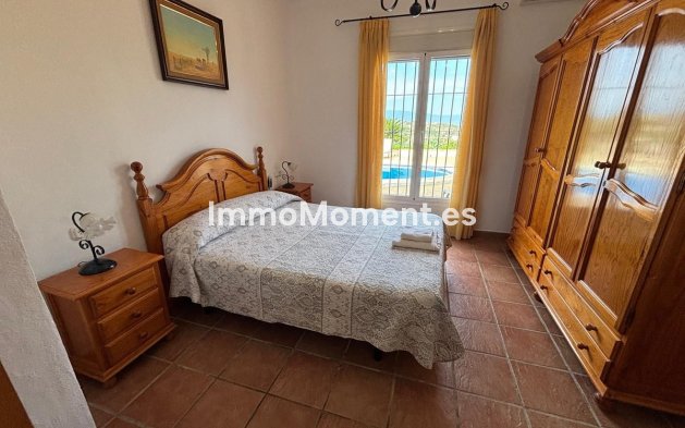Bestaande woning - Vrijstaande villa - Binnenland  - Alhaurín de la Torre