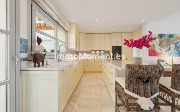 Resale - Detached villa - Marbella - Sierra Blanca
