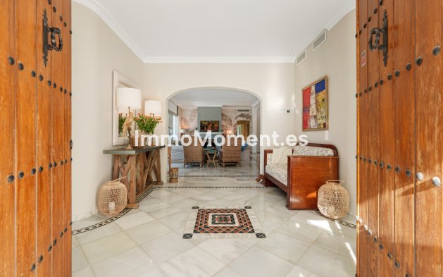 Resale - Detached villa - Marbella - Sierra Blanca