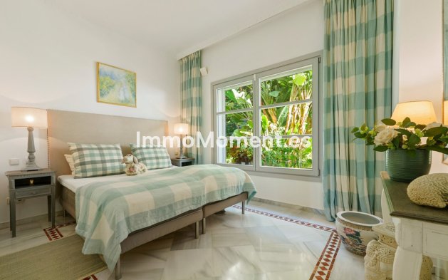 Resale - Detached villa - Marbella - Sierra Blanca