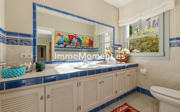 Resale - Detached villa - Marbella - Sierra Blanca