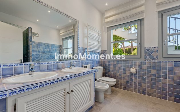 Resale - Detached villa - Marbella - Sierra Blanca