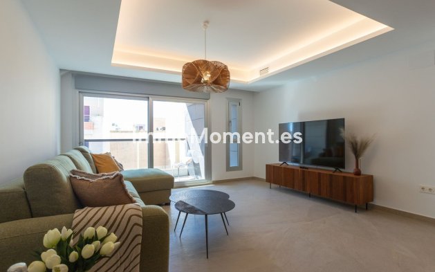 Resale - Apartment - Torrevieja - Torrevieja Centro