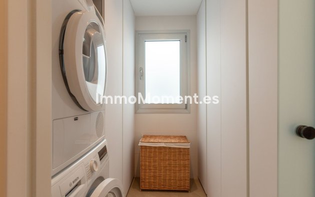 Resale - Apartment - Torrevieja - Torrevieja Centro