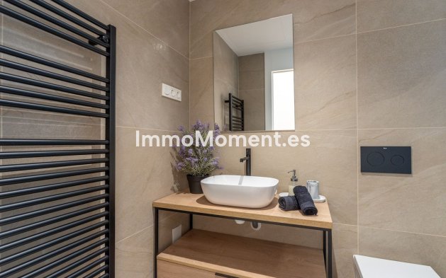 Resale - Apartment - Torrevieja - Torrevieja Centro