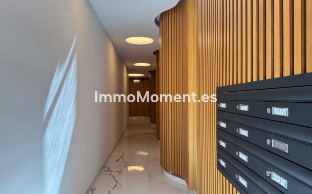 Resale - Apartment - Torrevieja - Torrevieja Centro