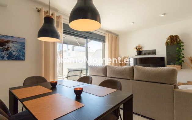 Resale - Apartment - Torrevieja - Torrevieja Centro