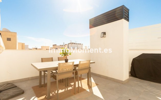 Resale - Apartment - Torrevieja - Torrevieja Centro