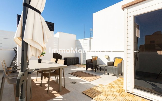 Resale - Apartment - Torrevieja - Torrevieja Centro