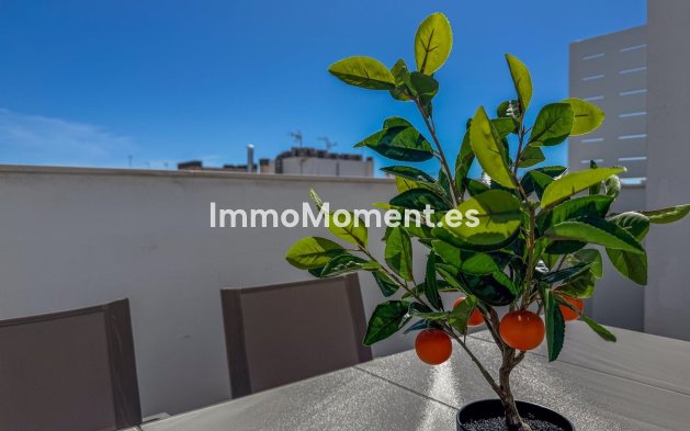 Resale - Apartment - Torrevieja - Torrevieja Centro
