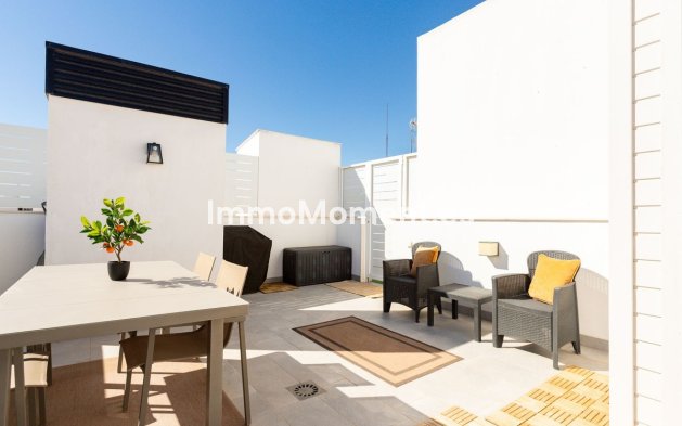Resale - Apartment - Torrevieja - Torrevieja Centro