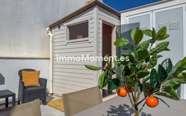 Resale - Apartment - Torrevieja - Torrevieja Centro