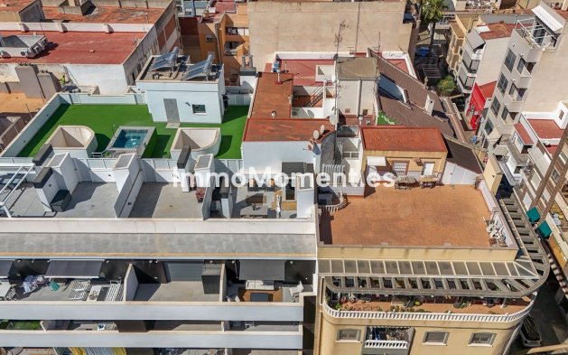 Resale - Apartment - Torrevieja - Torrevieja Centro