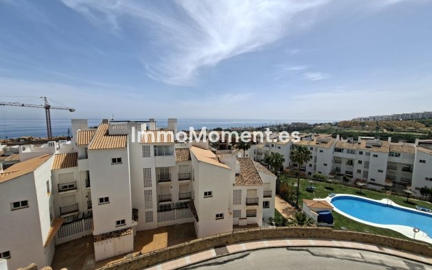 Resale - Apartment - Manilva - La Duquesa