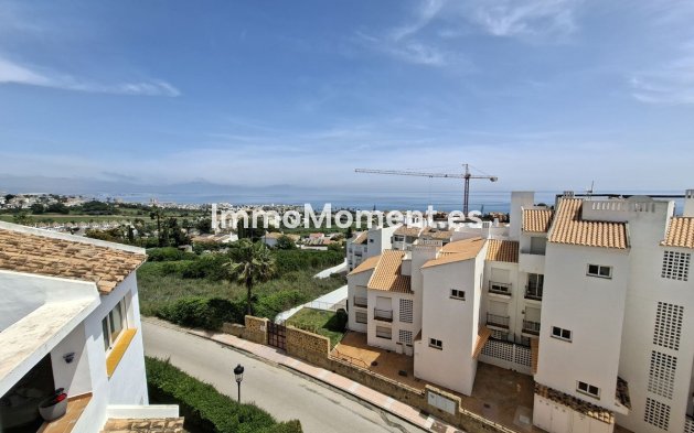 Resale - Apartment - Manilva - La Duquesa