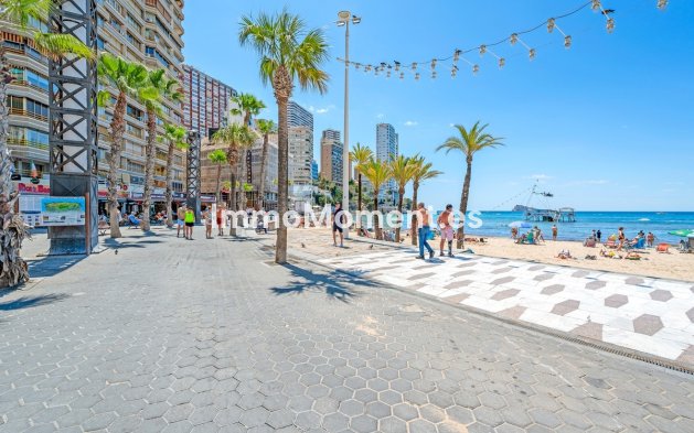 Resale - Apartment - Benidorm - Benidorm Centro