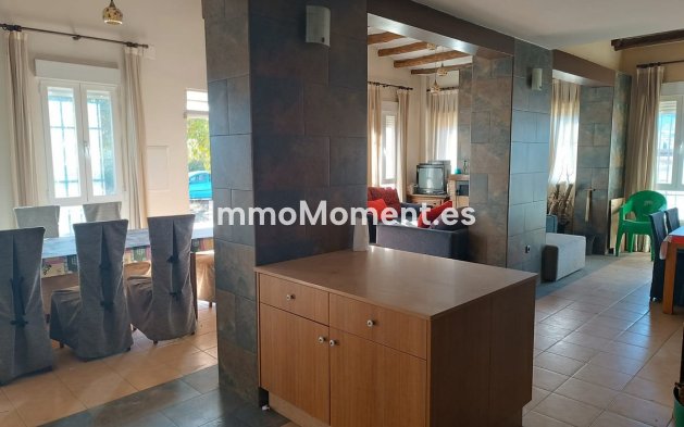 Resale - Detached villa - Yecla - Yecla Centro