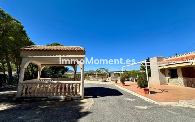 Resale - Detached villa - Yecla - Yecla Centro