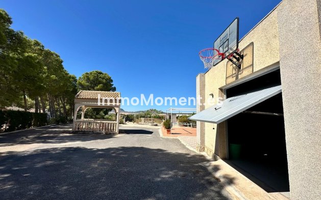 Resale - Detached villa - Yecla - Yecla Centro