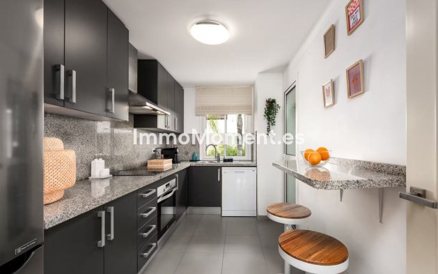 Wiederverkauf - Wohnung - Estepona  - Estepona Centro