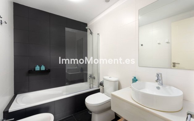 Wiederverkauf - Wohnung - Estepona  - Estepona Centro