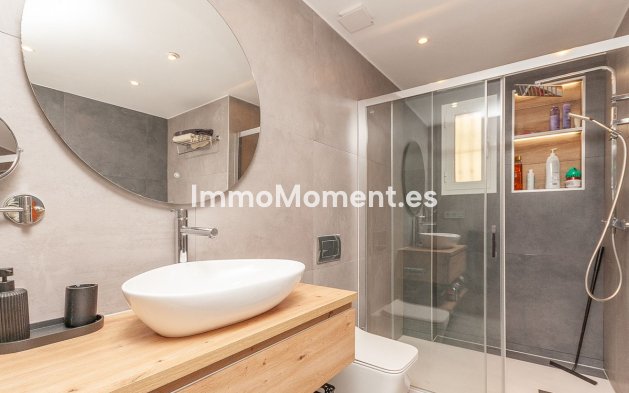 Resale - Apartment - Marbella - Elviria