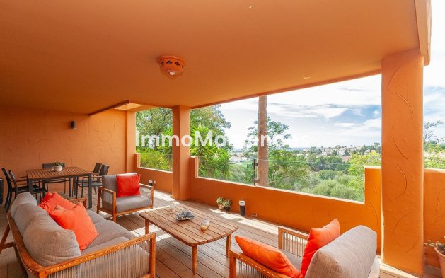 Resale - Apartment - Marbella - Elviria